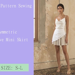 Puede incluir: Una mujer con un top blanco y una minifalda asimétrica beige. La imagen incluye el texto "PDF Pattern Sewing" y "Asymmetric Wave Mini Skirt". La talla es S-L.