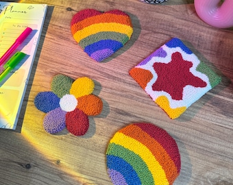 Pride-moktapijten met punch Needle | Getuft moktapijt | Handgemaakt nieuw huiscadeau | Maandcadeau Pride | Regenboogonderzetters | Ponsnaaldonderzetters | LGBTQ+