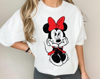 Retro Minnie Mouse T-shirt, Disney Mickey And Friends Minnie Mouse Vintage Sitting T-Shirt, Cute Minnie T-shirt,Disneyworld Trip T-shirt