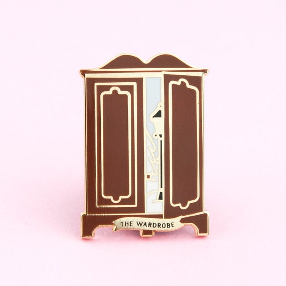 Narnia Enamel Pin The Lion The Witch And The Wardrobe Pin Etsy