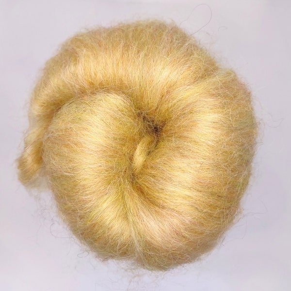 Straw Into Gold Wensleydale Wool Roving - Spinning