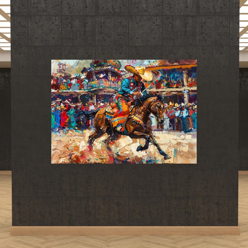 K&ouml;nnte beinhalten: Ein lebendiges &Ouml;lgem&auml;lde, das einen Reiter mit breitkrempigem Hut und farbenfroher Westernkleidung auf einem braunen Pferd im Galopp zeigt. Die Szene spielt in einer belebten Arena mit Zuschauern im Hintergrund, gemalt mit kr&auml;ftigen Pinselstrichen.