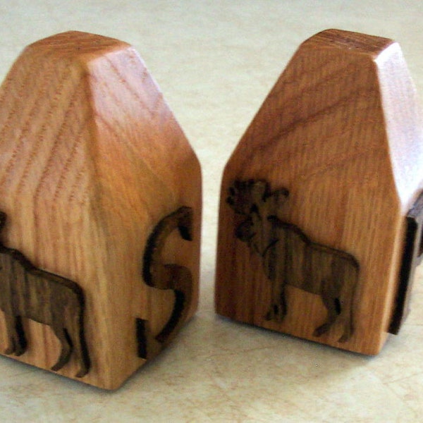 Oak Moose Salt and Pepper Shaker