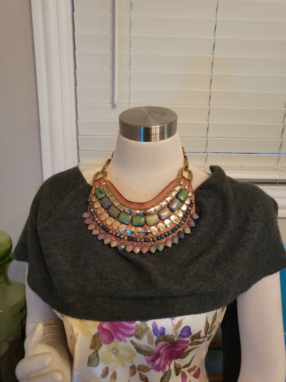 Stella & dot "indira" green and gold tone beaded l