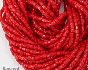 #CSR049 Hank 12//0 opaque noir 3-Cut Czech Seed Bead
