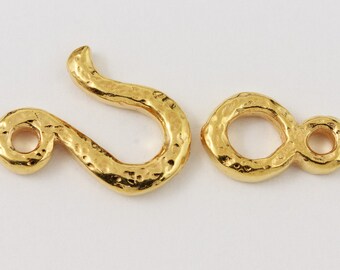 15 Sets #CK519 14mm Bright Gold TierraCast Pewter Hammered Hook /& Eye Clasp