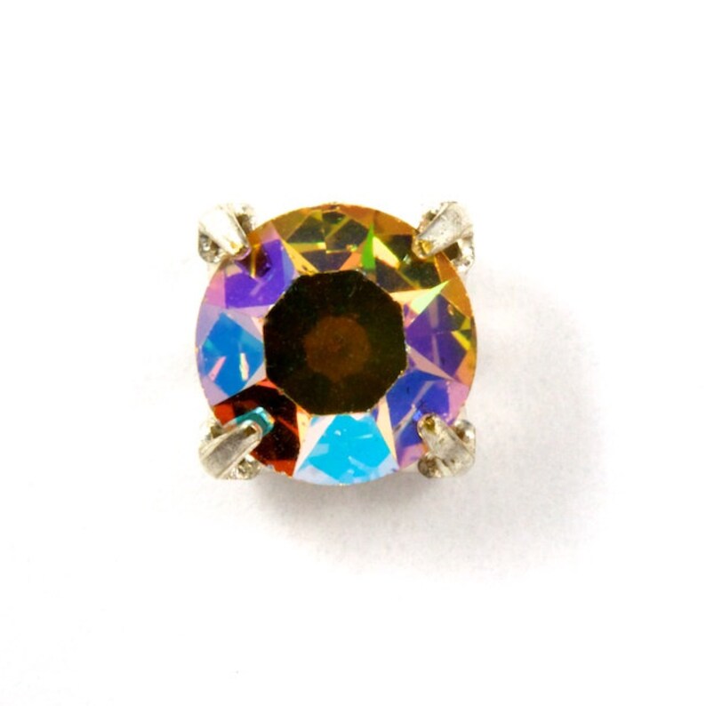 29ss Topaz ABSilver Sew-on #1477 2 Pcs