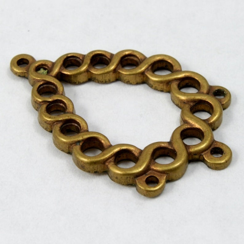 2 Pieces #1406 20mm Flat Twisted Teardrop Brass Charm