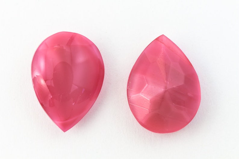13mm x 18mm Pearlized Petal Pink Point Back Teardrop Cabochon #UP570