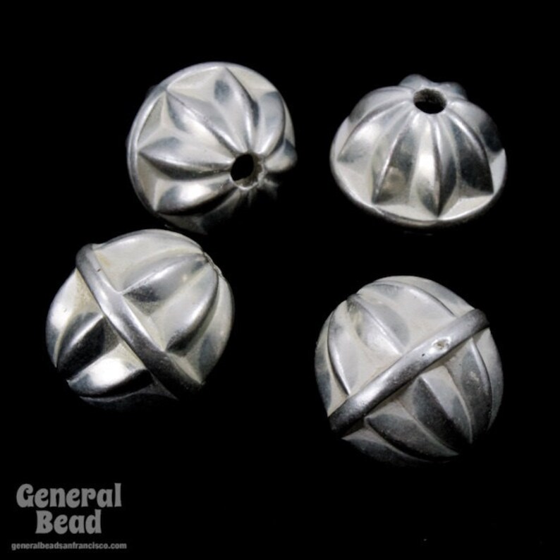 4 Pcs #MPB019 8mm Bright Silver Ribbed Star Bead