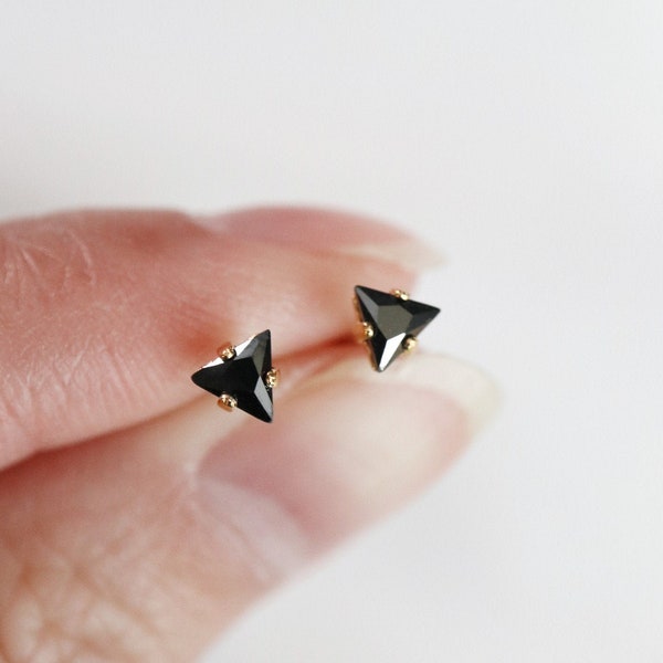 tiny black triangle studs // sterling silver or gold filled . minimal pyramid earring . micro cubic zirconia . minimalist dainty & delicate