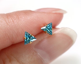 tiny blue topaz triangle studs // sterling silver or gold filled . minimal pyramid earring . micro cz studs . minimalist dainty & delicate