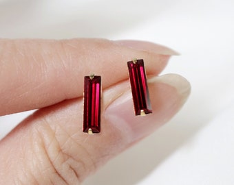 long garnet baguette studs // sterling silver or gold filled . tiny minimal bar earring . minimalist . faceted January birthstone earrings