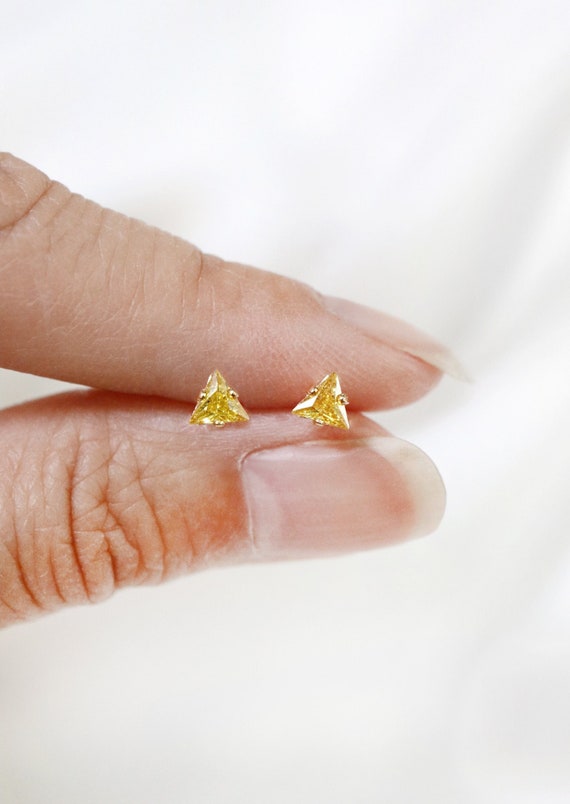Golden Yellow Cubic Zirconia Rhodium Stud Earrings Nontarnish - November Golden Yellow Cubic Zirconia Rhodium Stud Earrings Nontarnish - November