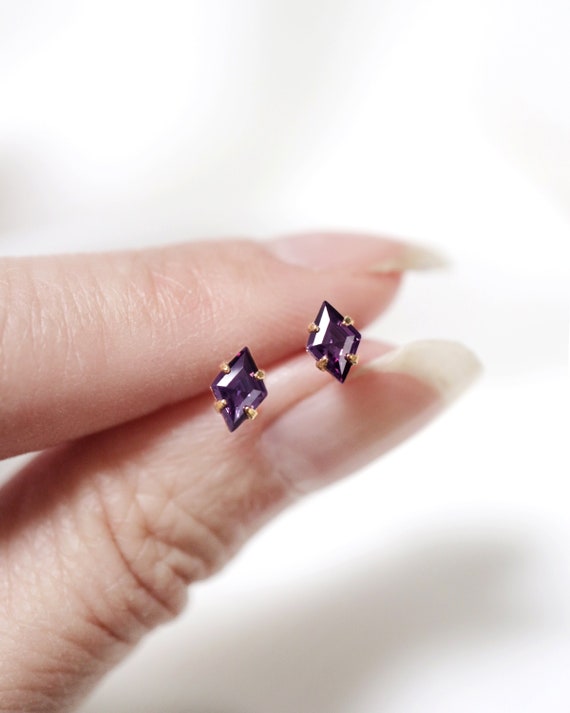 Light Purple Cubic Zirconia Rhodium Stud Earrings Nontarnish - February Light Purple Cubic Zirconia Rhodium Stud Earrings Nontarnish - February