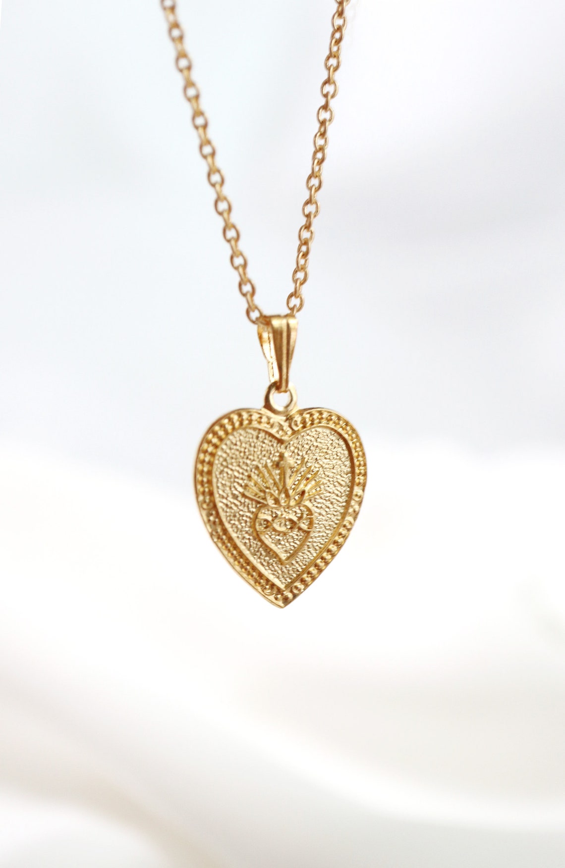 SPIRITED HEART NECKLACE