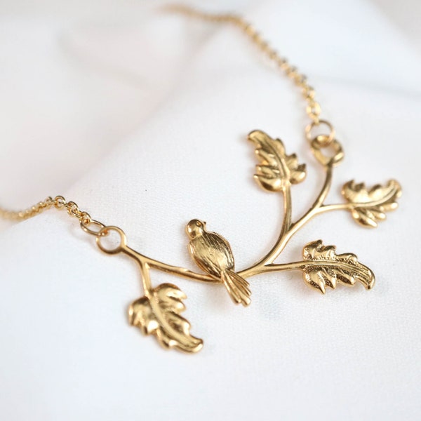 SALE . bird on a branch necklace // gold or silver . nature inspired . perched bird woodland style . delicate twig necklace . dainty