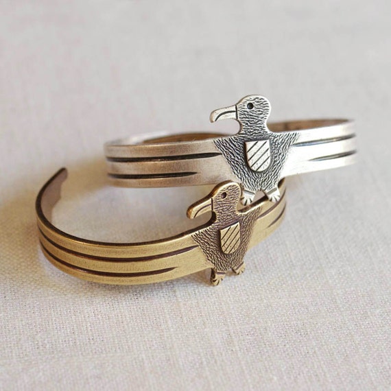 バングル サンダーバード イーグル Thunderbird Cuff Bracelet // Antiqued Silver or Bronze
