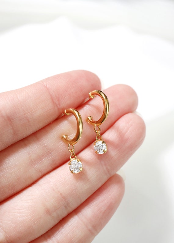 Dangle Heart Earrings with Round and Baguette Cubic Zirconia Rhodium on Silver - Nontarnish Dangle Heart Earrings with Round and Baguette Cubic Zirconia Rhodium on Silver - Nontarnish