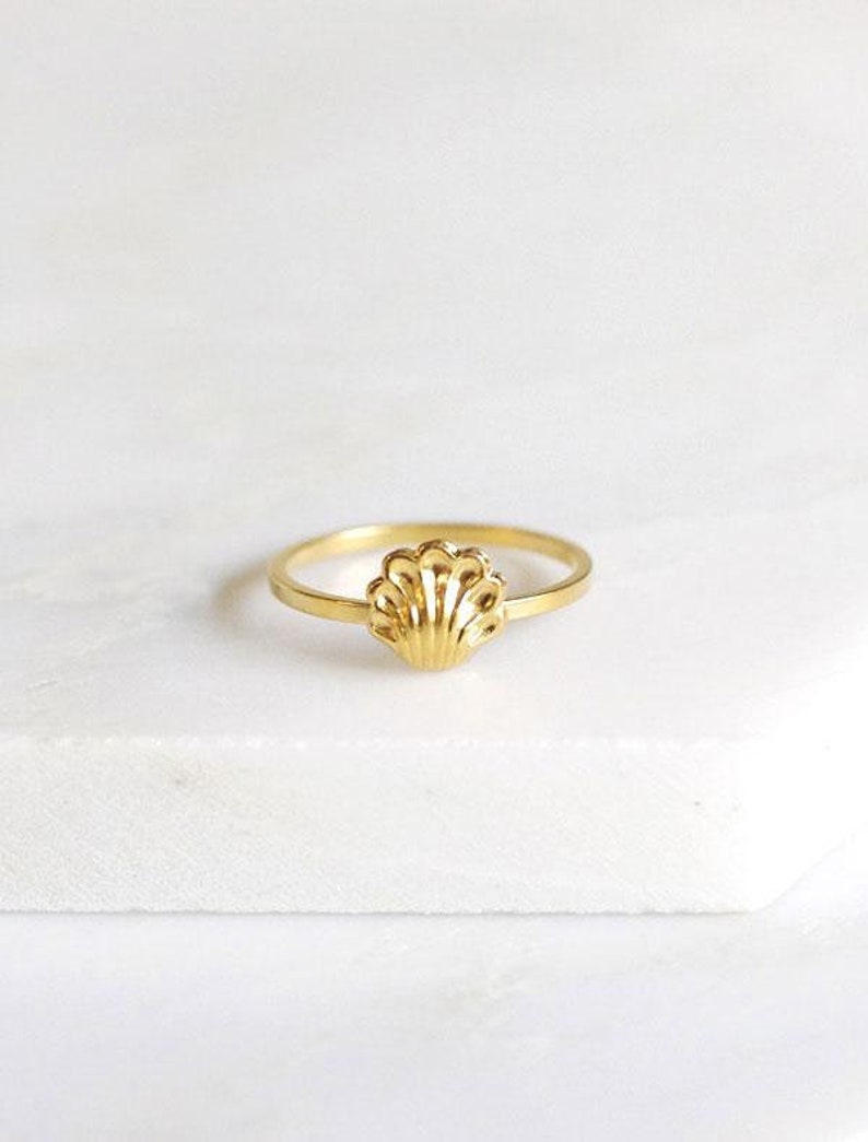 Seashell Stacking Ring // Gold or Silver Seashell Ring . Etsy