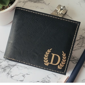 Cartera de cuero Regalo personalizado para papá Regalo personalizado para él Cartera para tarjetas del día del padre Cartera delgada de cuero plegable para tarjetas Cartera de regalo con iniciales