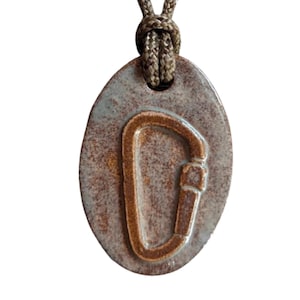 Climbing Carabiner Mountaineering Pendant Outdoor Adventure Necklace Gift Natural