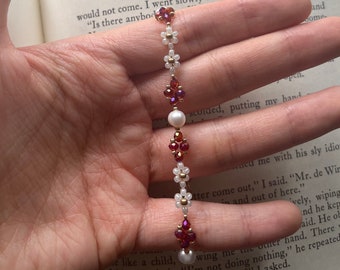 Beaded Pearl Bracelet, Ruby, Pearl Bracelet, Flower Bracelet, Daisy Bracelet, Floral Bracelet, Gemstone Bracelet, Dainty Bracelet Handmade