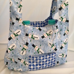 Tumbling Snowmen reusable grocery bag image 1