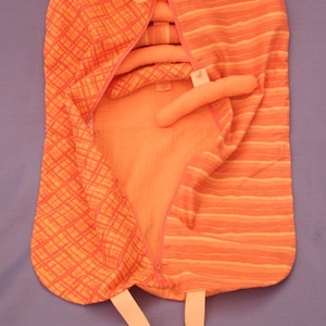 Orange Cutie doll's garment bag image 1