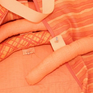 Orange Cutie doll's garment bag image 3