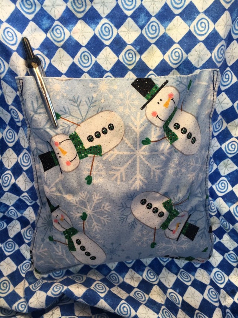 Tumbling Snowmen reusable grocery bag image 2