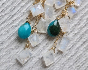 Luna // pendientes // piedra lunar arco iris, crisocola y 14k relleno de oro