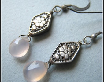 SIMPLICITY Rose earrings - rose pink chalcedony & oxidized sterling silver