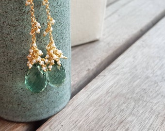 Pendientes de espuma de mar // Cuarzo verde, perlas micro-agua dulce, vermeil & 14kgf
