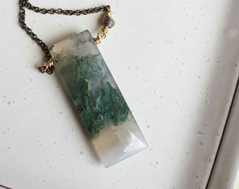 VOYAGES Kaindy || pendant necklace || moss agate, 14k goldfilled & oxidized sterling silver