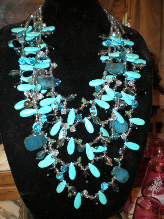 Exquisite TURQUOISE & Swarovski Crystal and Agate 