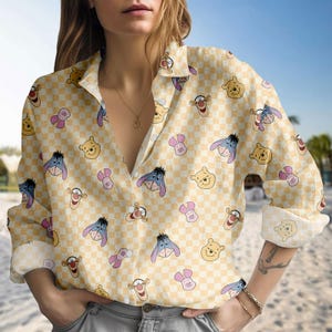 Blusa de Winnie the Pooh, blusa abotonada de osito Pooh de Disney, camisa vintage de Disney, atuendo del Bosque de los Cien Acres, camiseta estética de Disney
