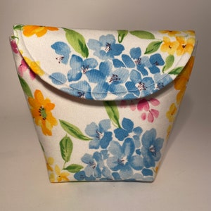Floral pouch, Clutch, Purse insert, purse organizer, makeup bag, handbag essentials organizer, simple purse, Floral fabric purse image 7