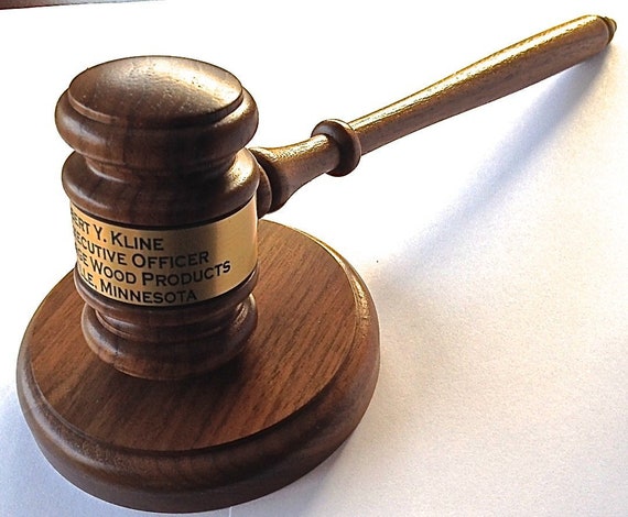 Gavel Engraved and Sound Block Walnut