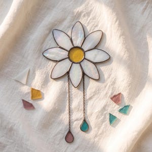 Gänseblümchen-Sonnenfänger-Buntglasvorlage: Modernes DIY-Bastelprojekt (PDF/JPEG)