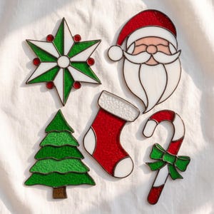 Patronen voor kerstornamenten van gebrandschilderd glas: Kerstman, Ster, Boom (PDF/JPEG)