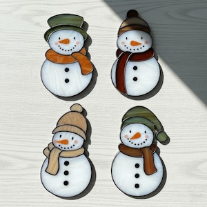 Patrón de vitral de muñeco de nieve: Adornos navideños, atrapasol invernal (PDF/JPEG)