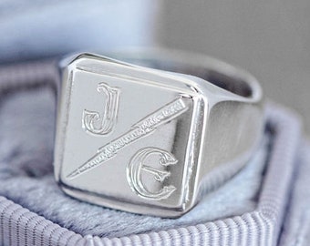 Square signet ring with hand engraving - Custom engraved Art Deco personalized jewelry - recycled silver initial ring for man or woman