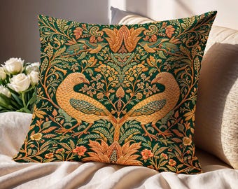 Vierkant kussen van gesponnen polyester met ingewikkeld vogelontwerp in William Morris-stijl, perfect voor liefhebbers van vintage-geïnspireerde interieurs