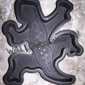 Lizard plastic molds for concrete paving slabs, Stone pattern, Concrete garden stepping stone, Path Yard, garden walkway.