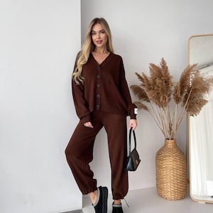 Cozy Knit Two-Piece Set for Women, Loose-Fit Sweater and Palazzo Pants, Warm Wool Blend Outfit, Versatile and Stylish Everyday Wear
