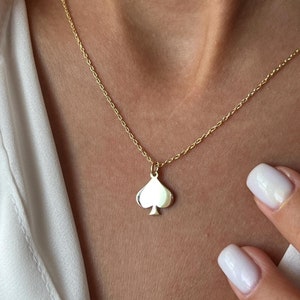 Collana Asso di Picche · Placcato Oro 14K · Collana Poker · Regalo per gli amanti delle carte · Gioielli da uomo · Regalo per lei · Gioielli unisex · Regalo carino