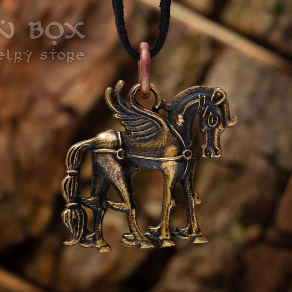 Bronze Pegasus Pendant: Symbol of Freedom and Inspiration. Ideal for Mythology Horse Lovers.