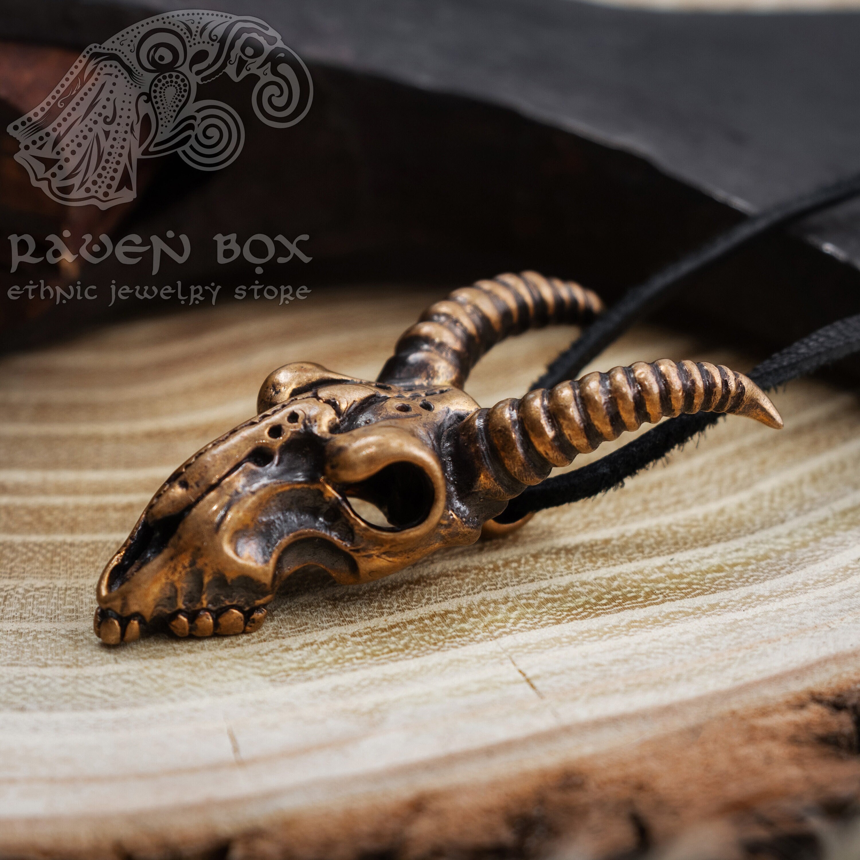 国内で当店のみ REGEN ZONE - Distressed Goat Skull Chain Punk Vintage Skull Goat Head Necklace Fashion Stainless