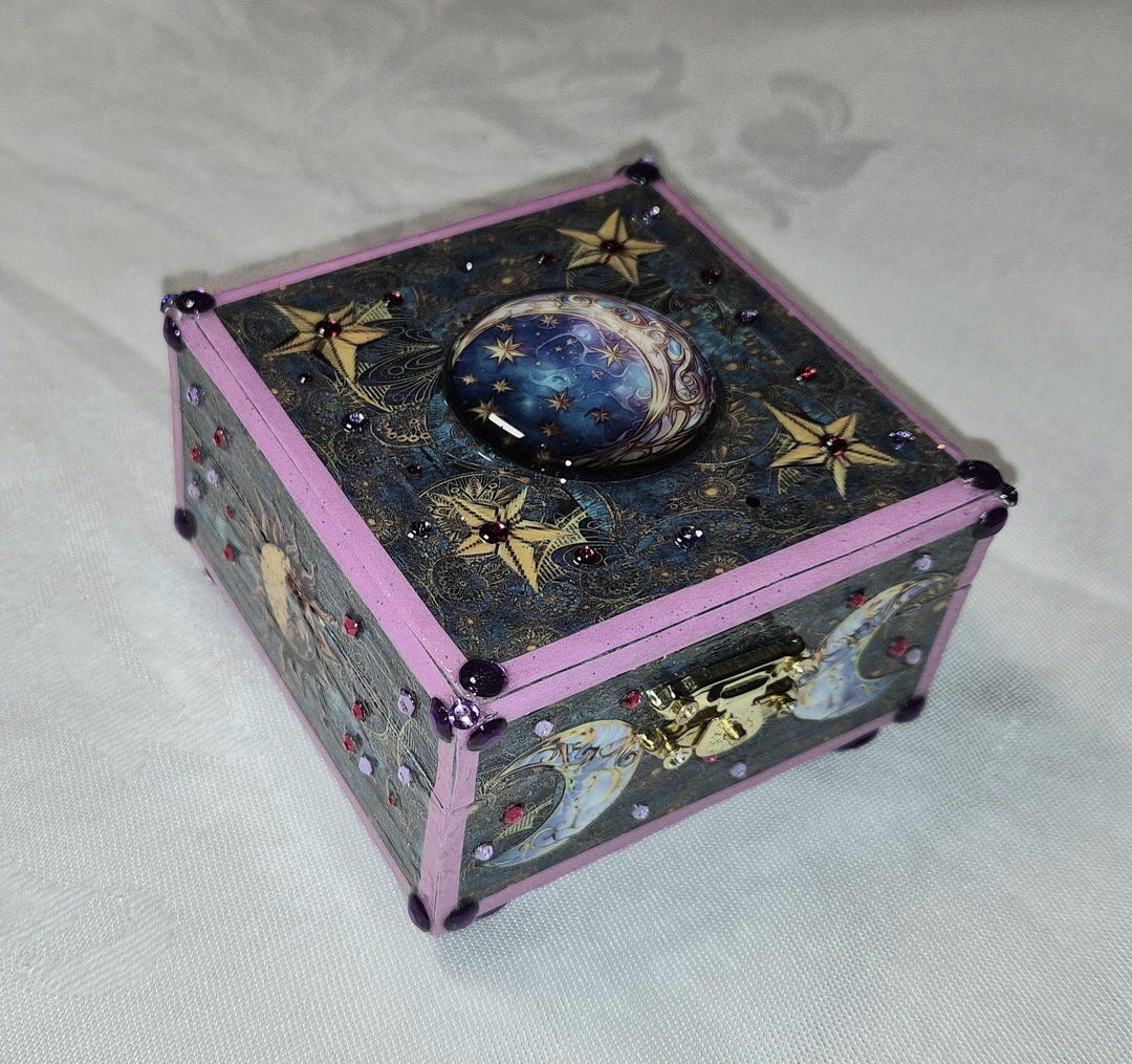 Moon Time Celestial Trinket Box - Etsy